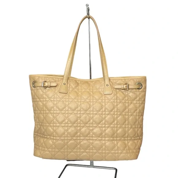 Video for Christian Dior Bag! - Picture 4 of 4